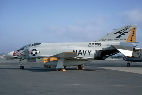 152295/AE-201 F-4B USN/VF-33