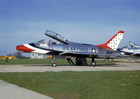 56-3927/9 F-100F USAF/Thunderbirds